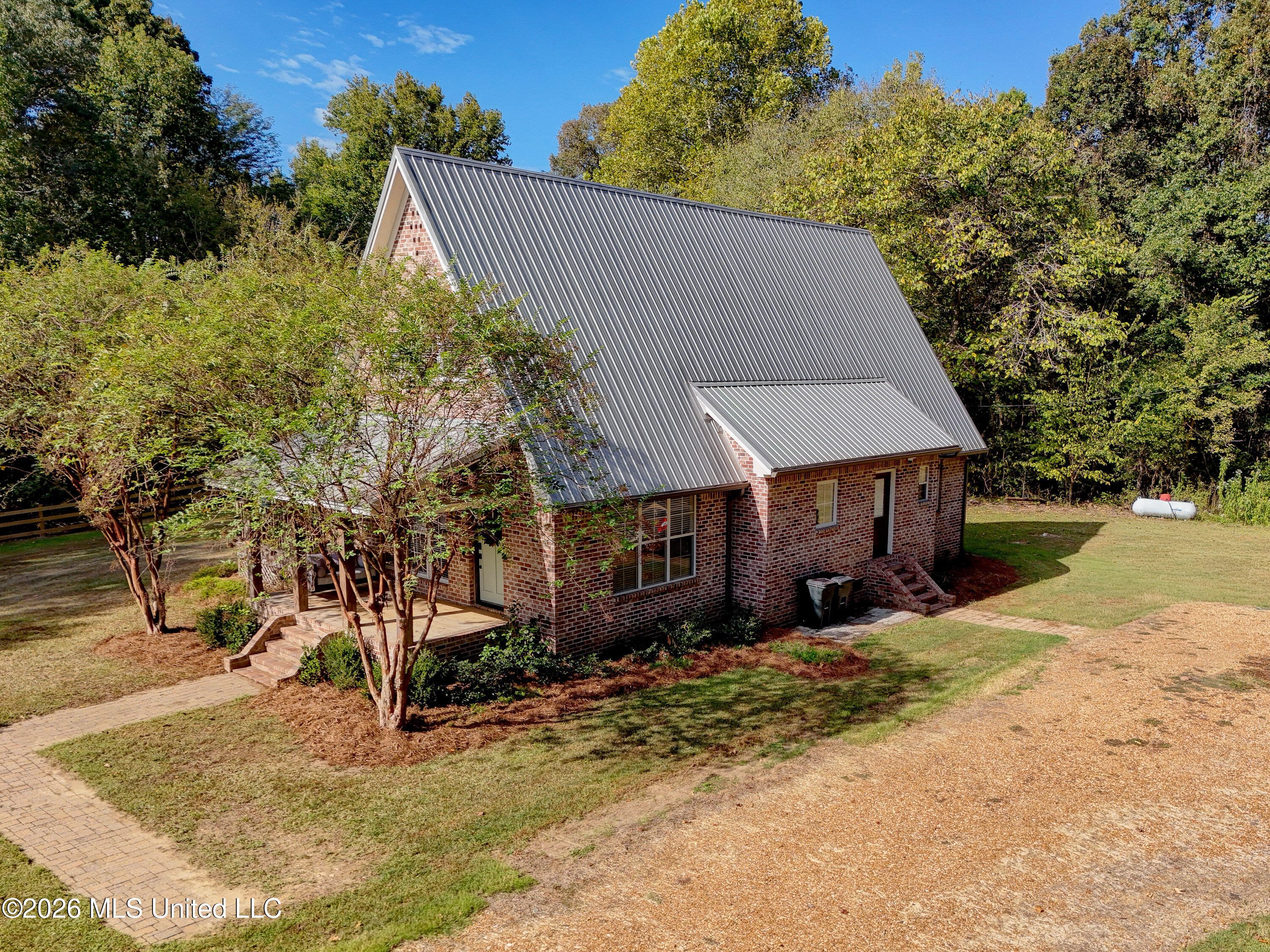 7025 Highway 433