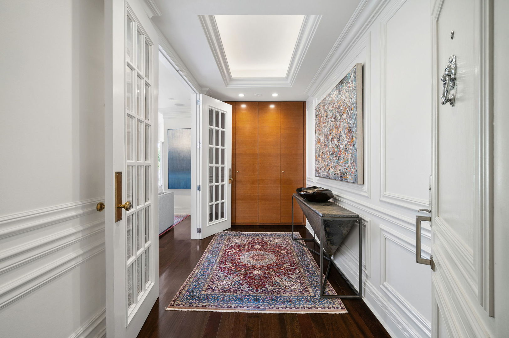 39 E Schiller Street Unit: 4W