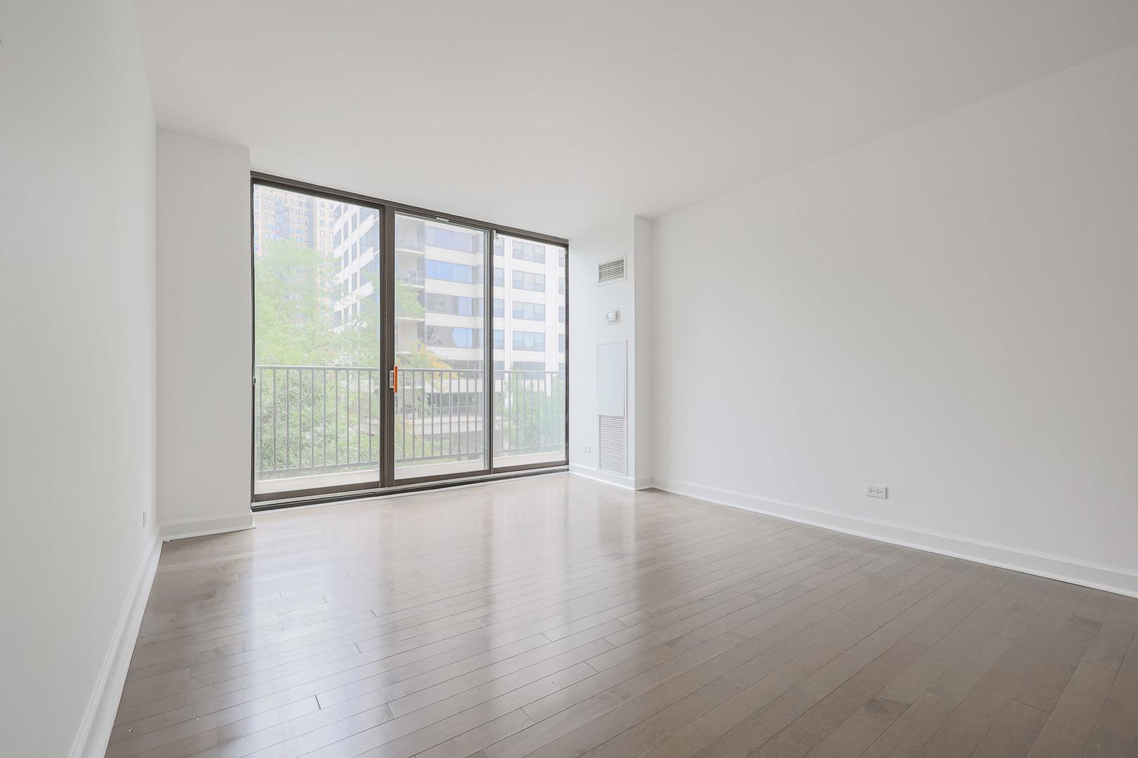 1516 N STATE Parkway Unit: 5B