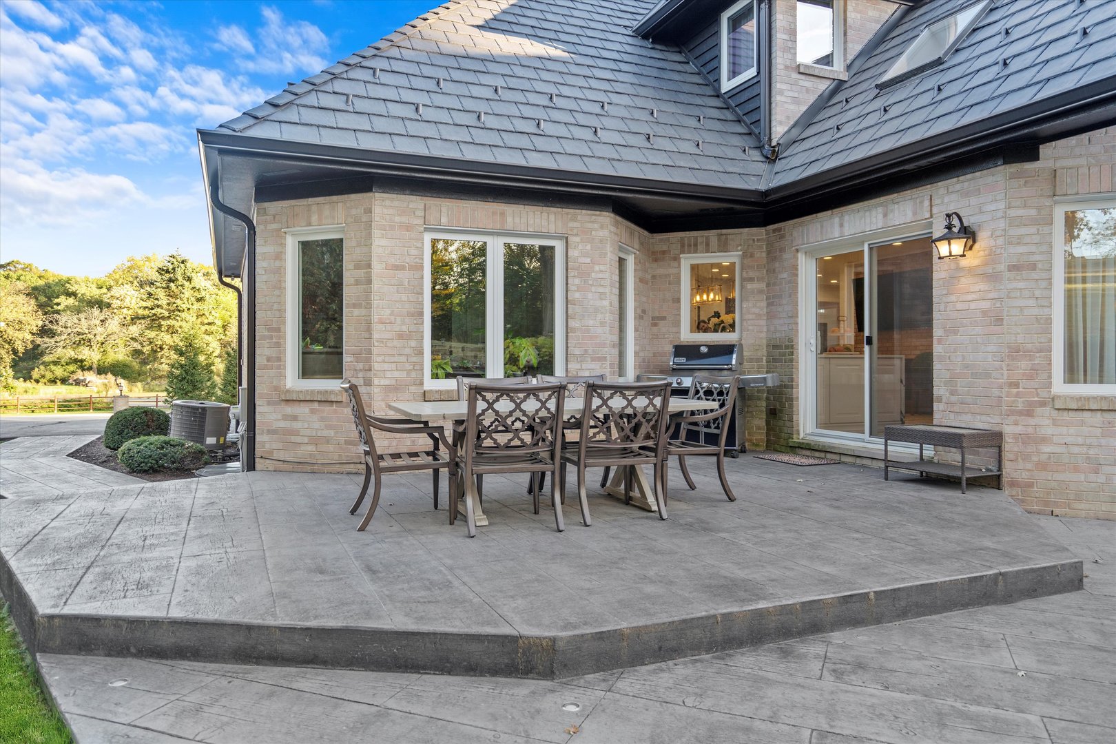 13 Equestrian Way