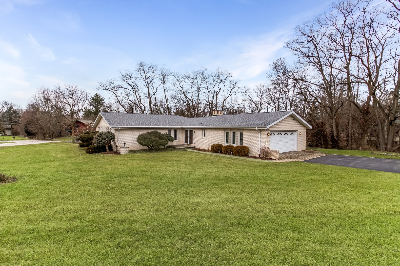 14455 S Oak Trail