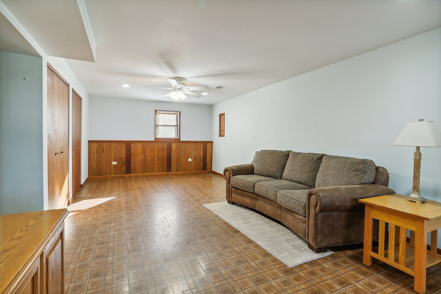 818 Warner Avenue
