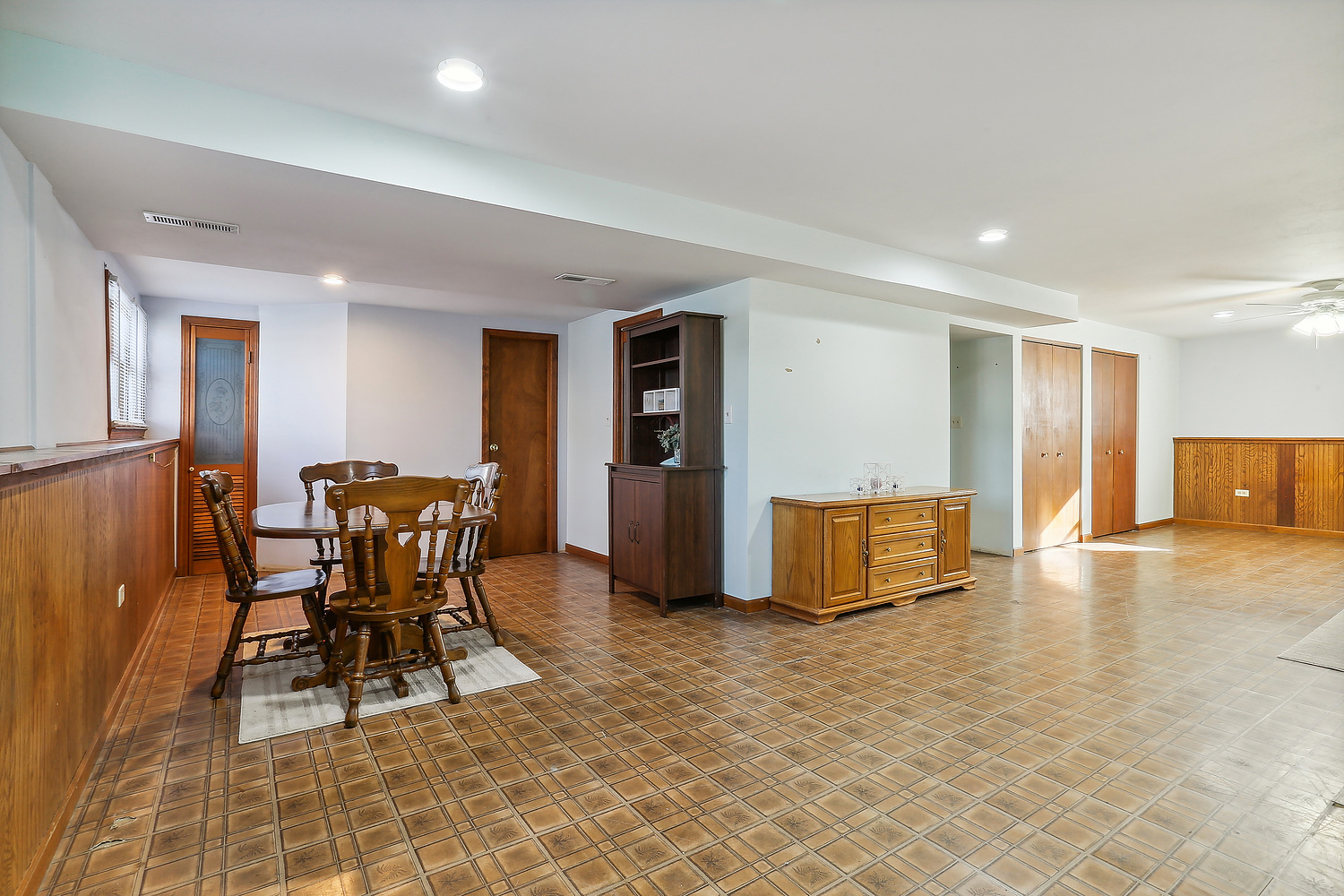818 Warner Avenue