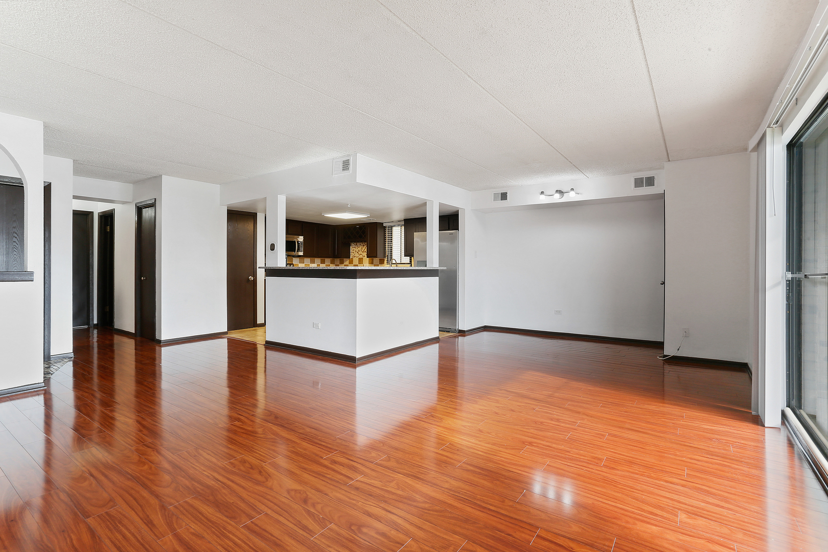 14340 Jefferson Avenue Unit: 1N