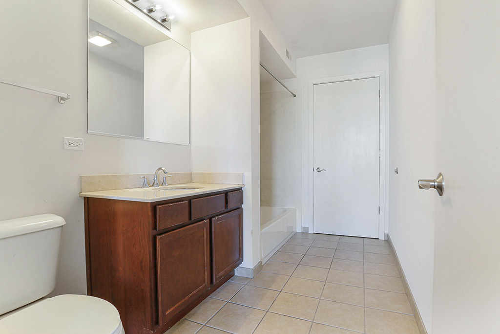 354 River Street Unit: 3307
