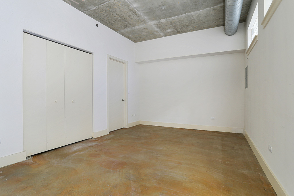 354 River Street Unit: 3307