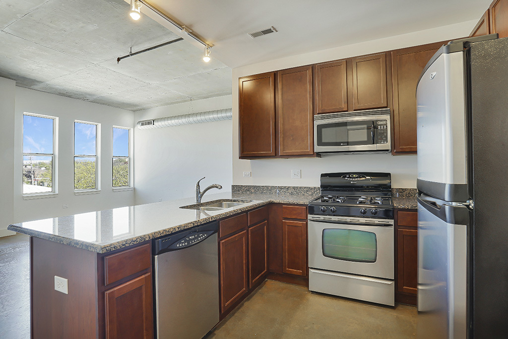 354 River Street Unit: 3307