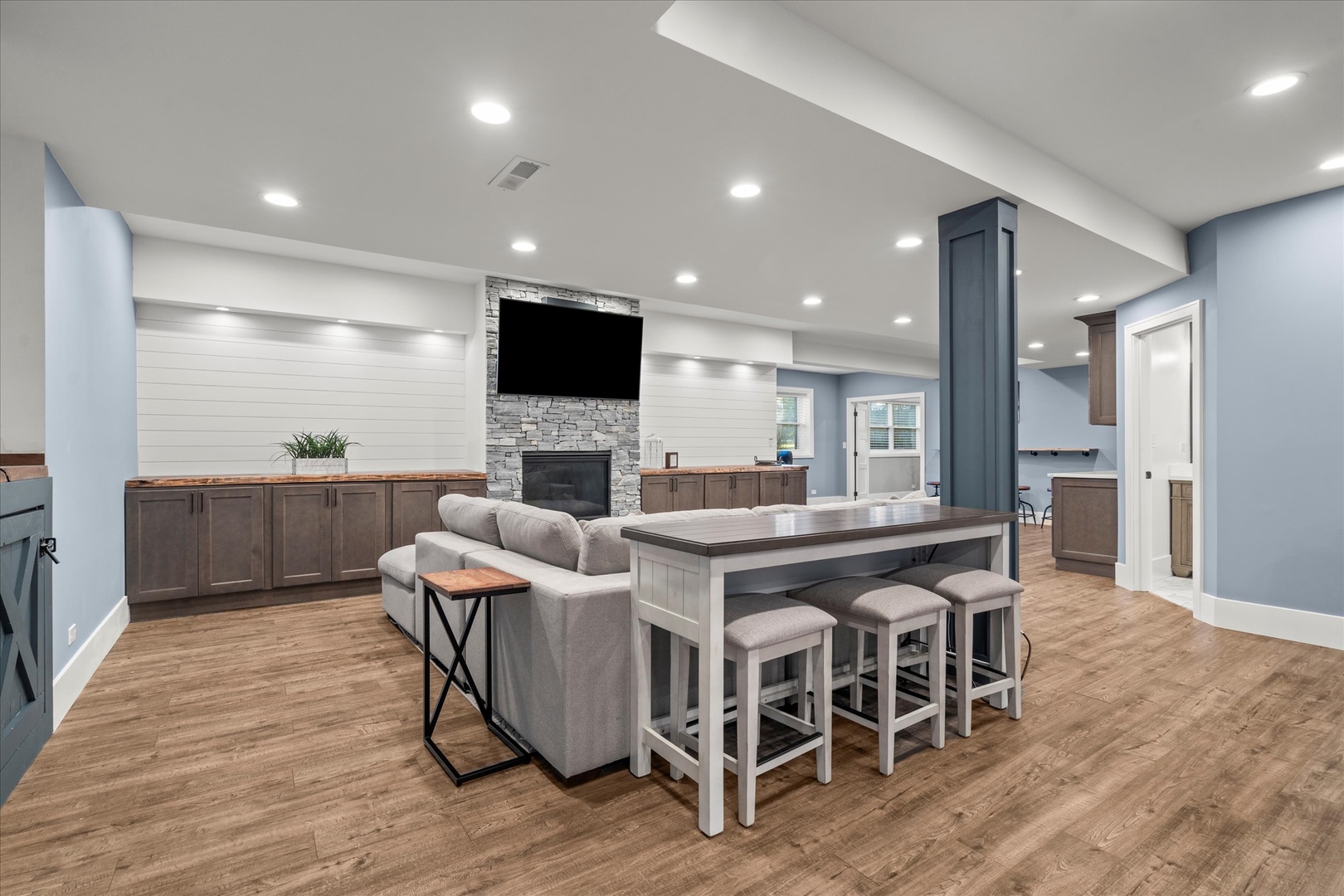 1415 Oak Bluff Lane