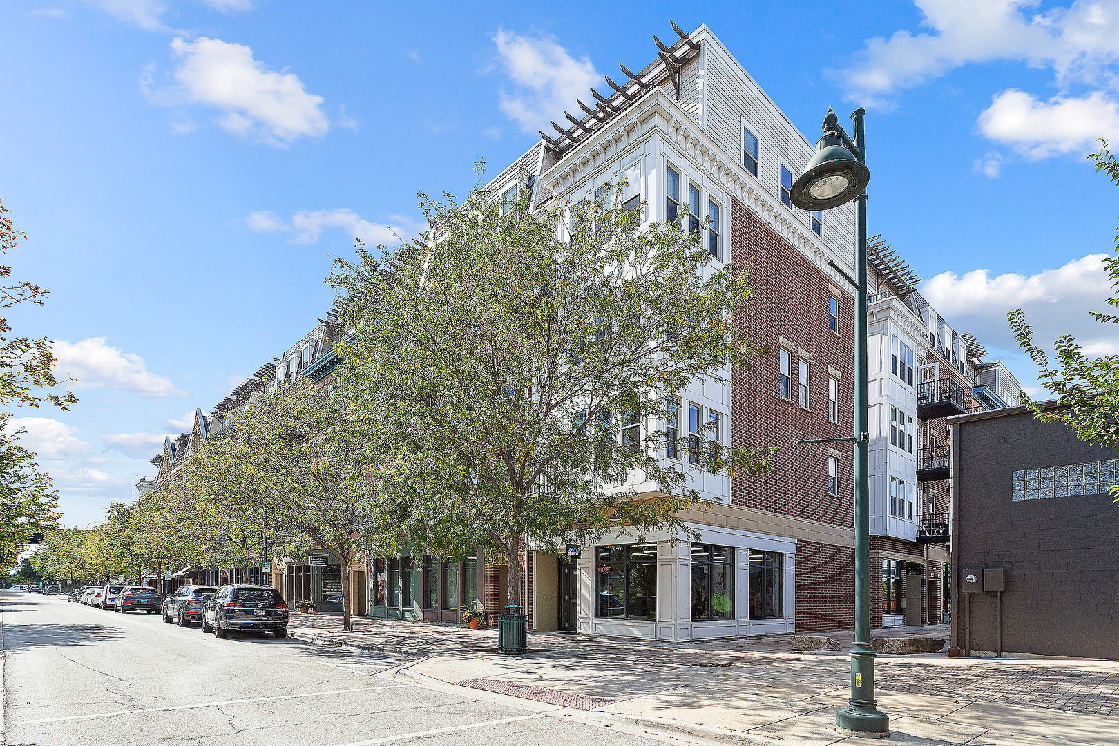 351 Front Street Unit: 2212