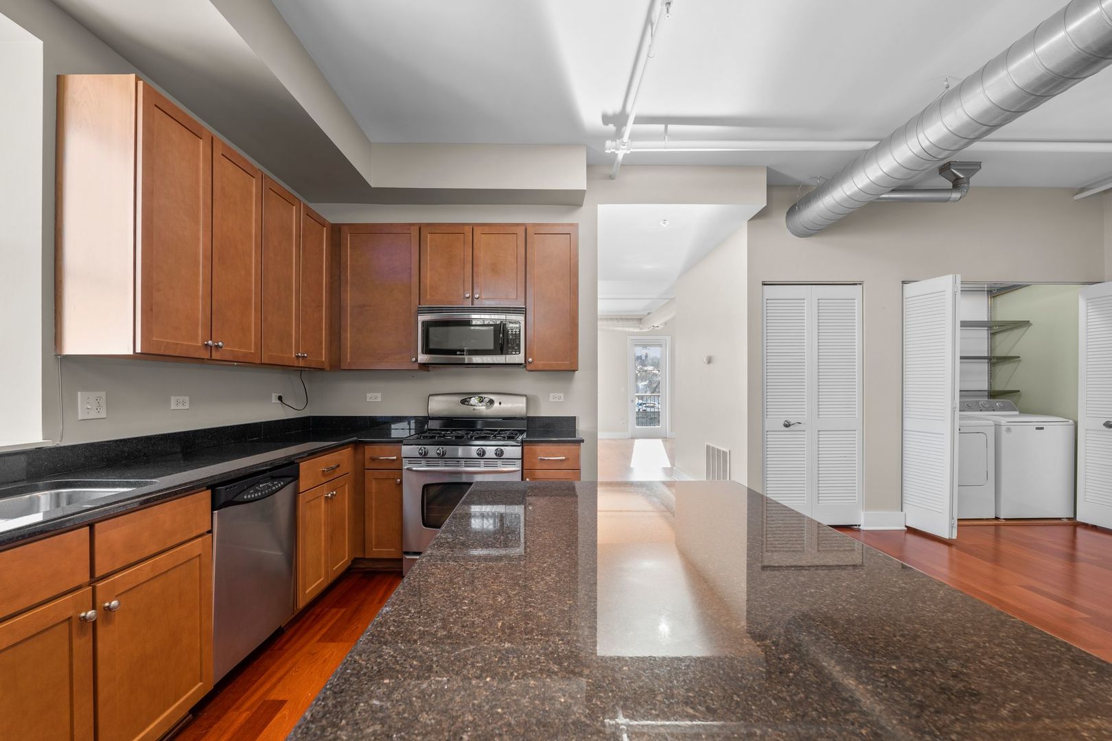 351 Front Street Unit: 2212