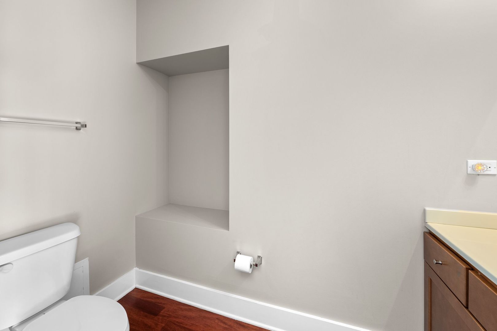 351 Front Street Unit: 2212