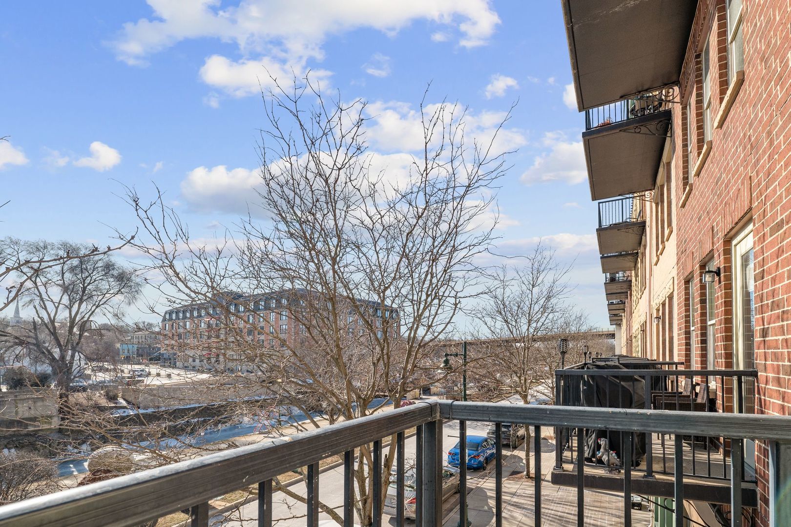 351 Front Street Unit: 2212