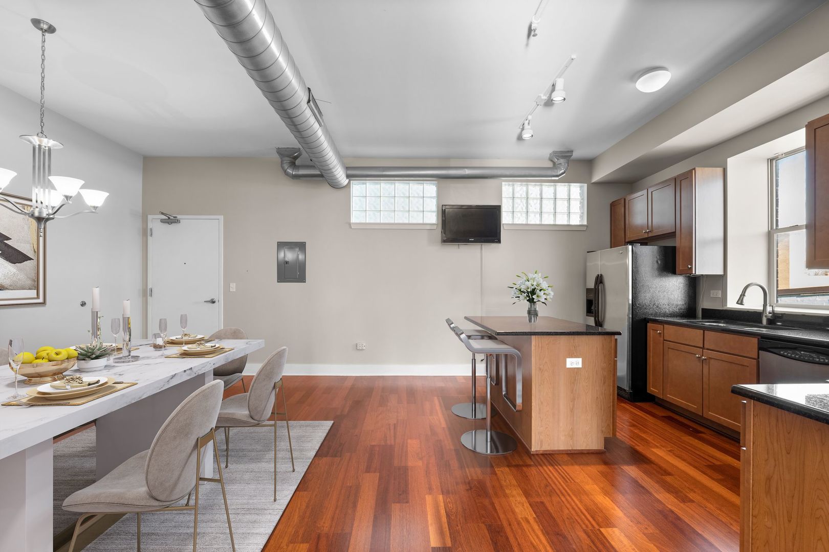 351 Front Street Unit: 2212
