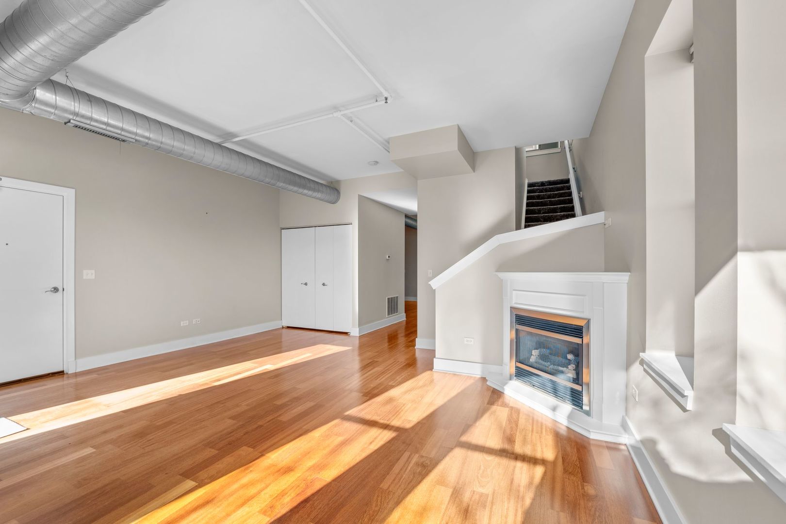 351 Front Street Unit: 2212