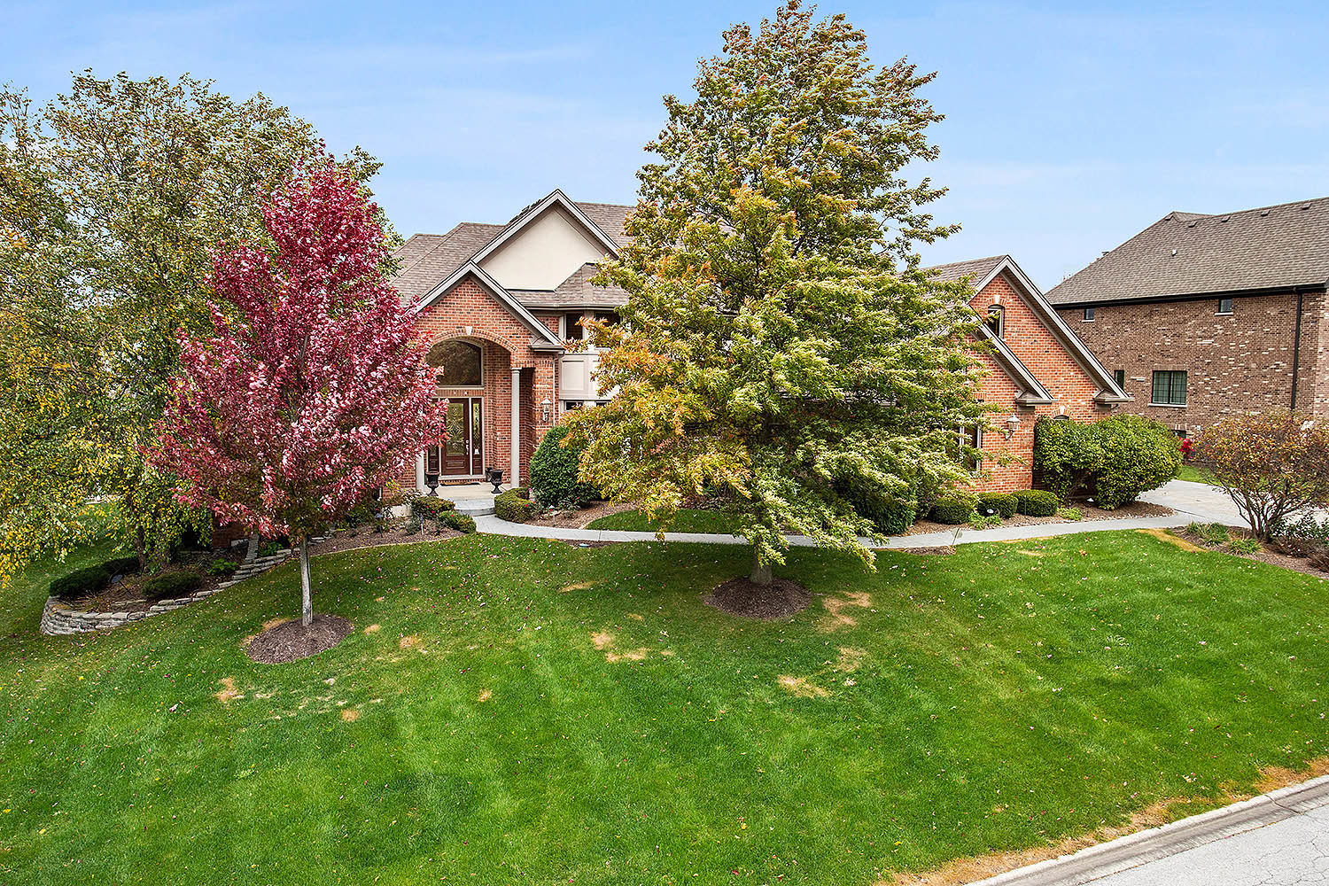 10924 Royal Oaks Lane
