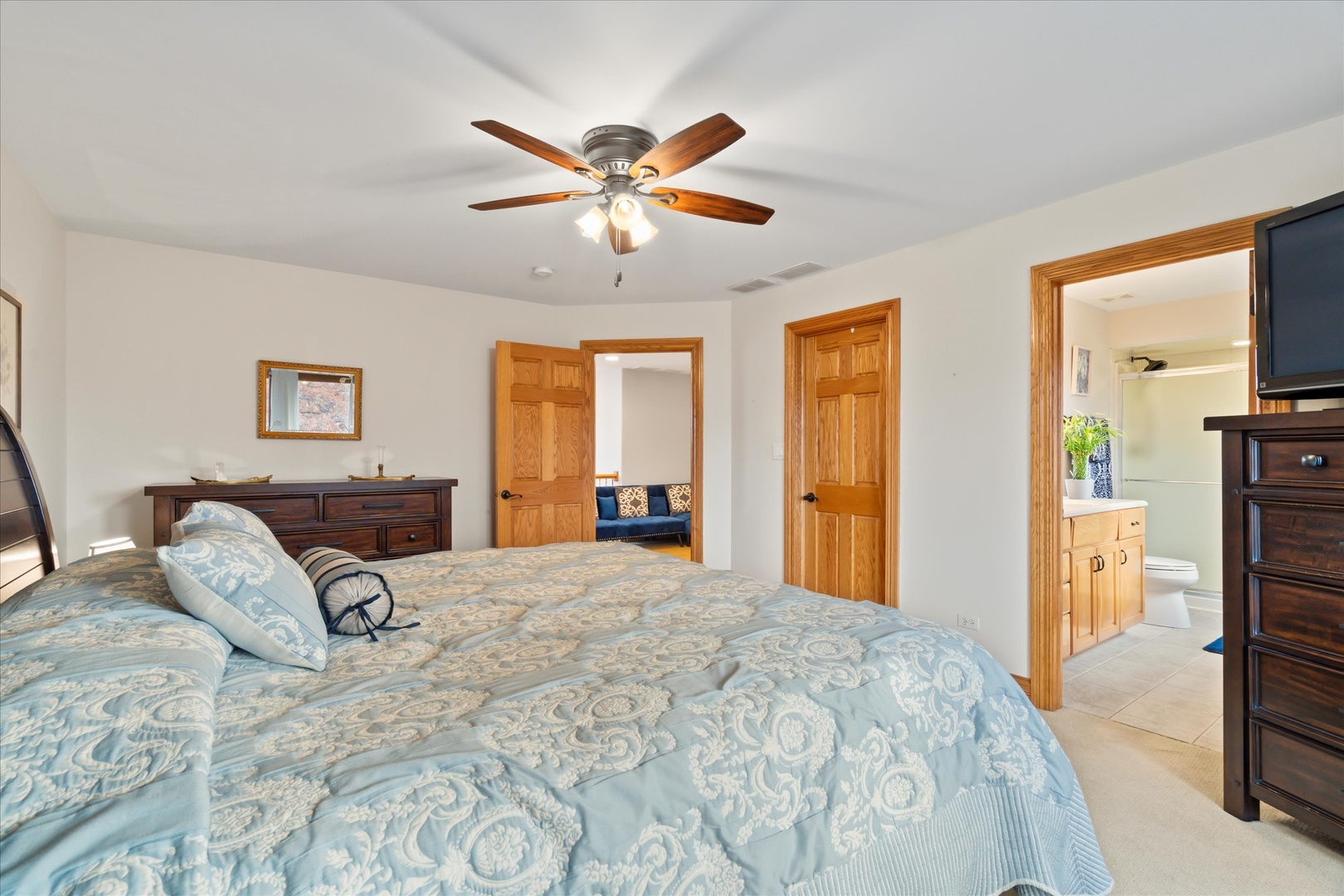 10924 Royal Oaks Lane