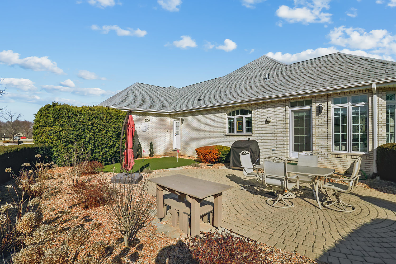 16853 S Comandra Circle