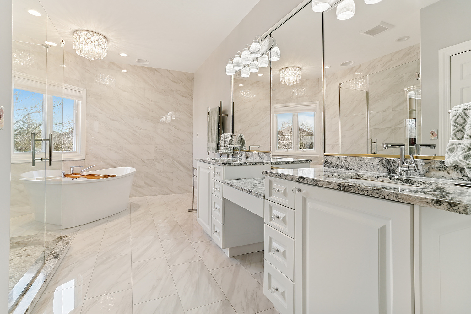 16853 S Comandra Circle