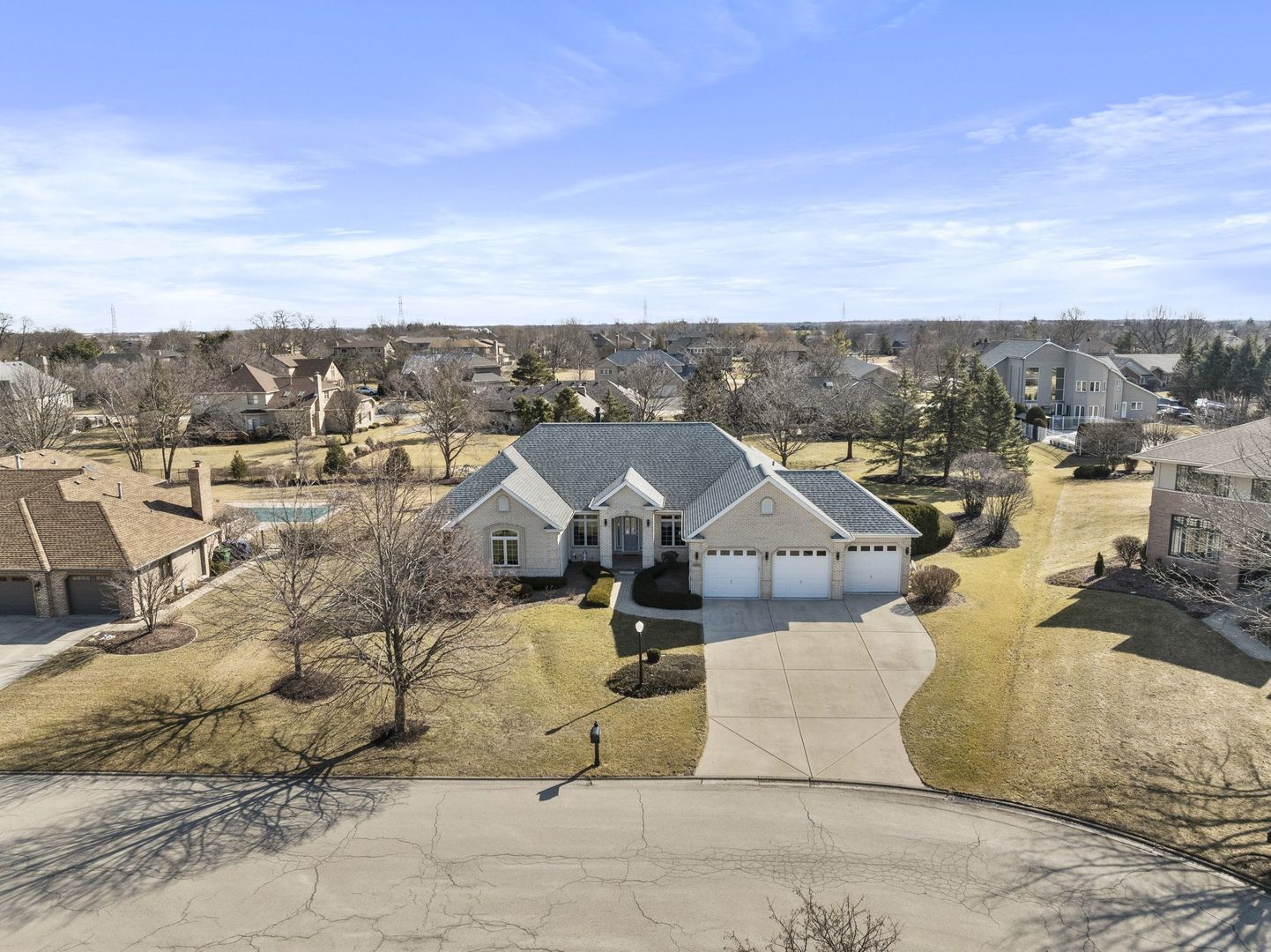 16853 S Comandra Circle