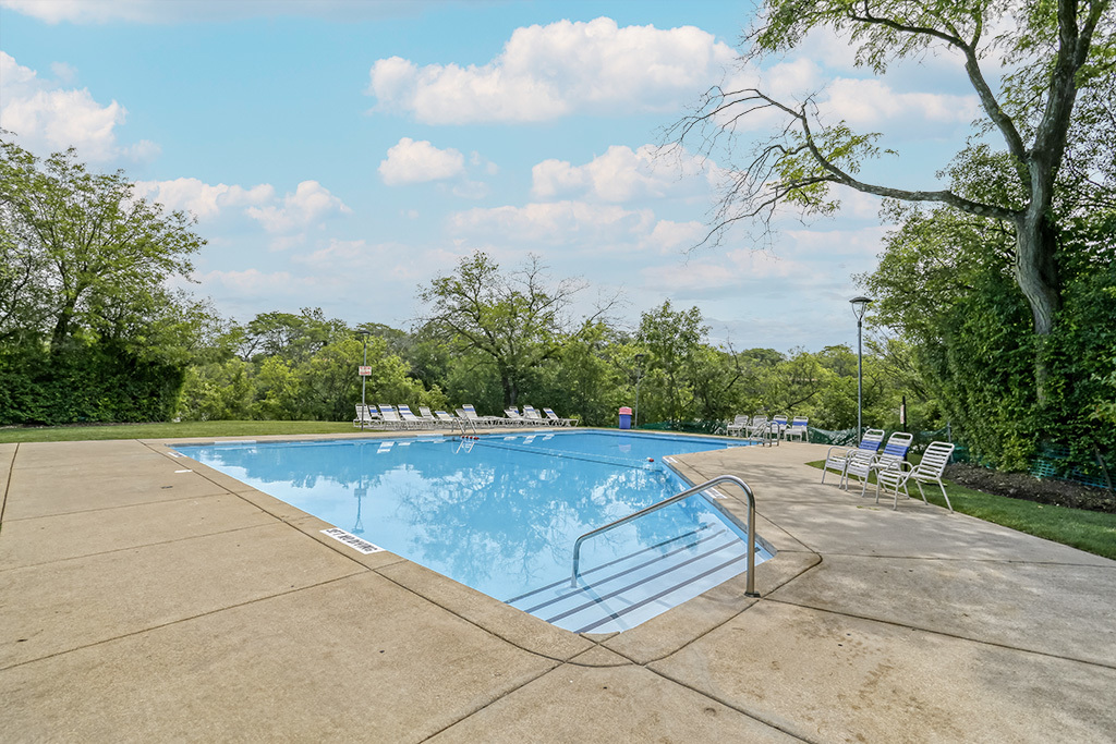 5900 Oakwood Drive Unit: 2H