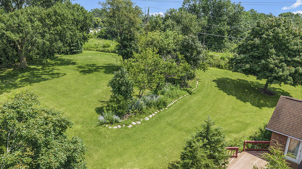12 Woodland Drive