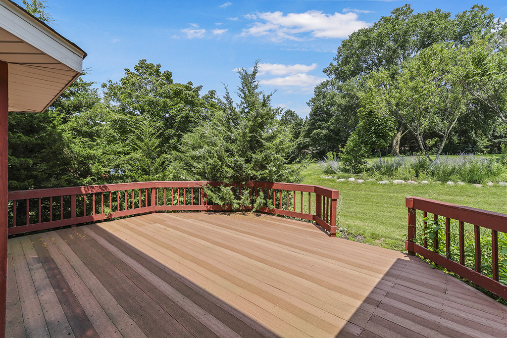 12 Woodland Drive