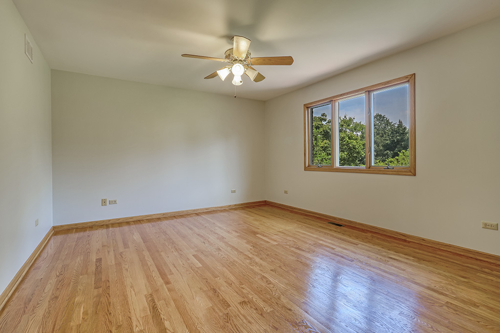 12 Woodland Drive