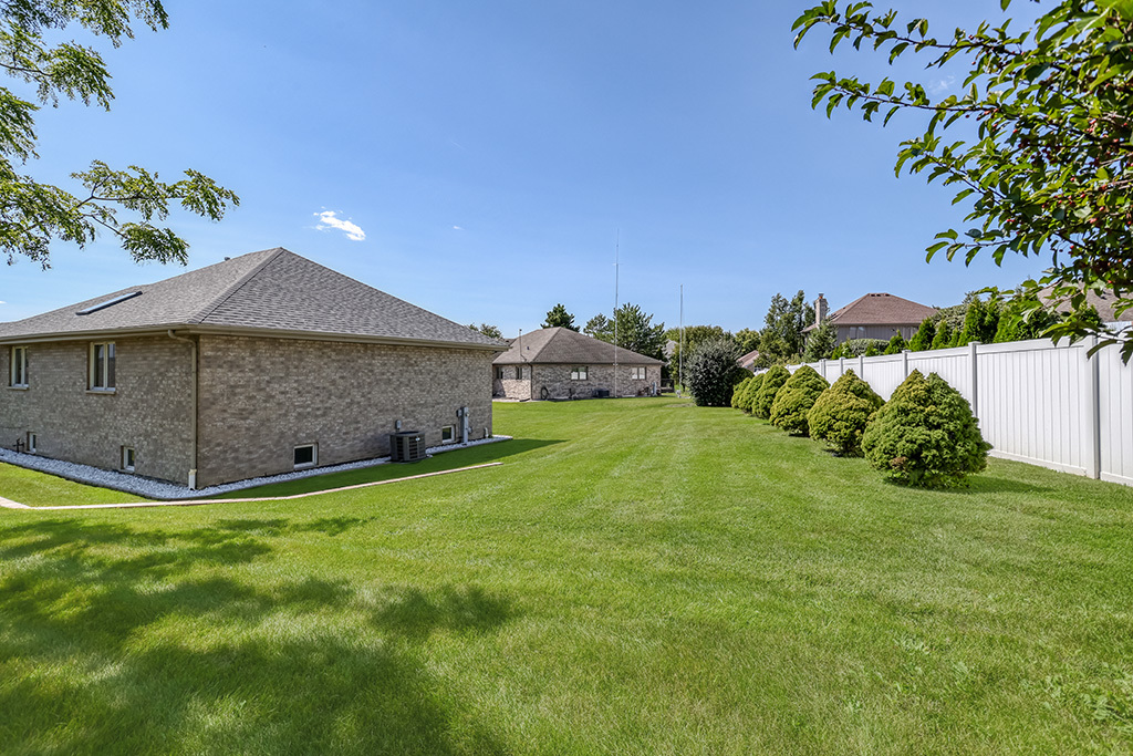 13132 W Beaver Lake Drive