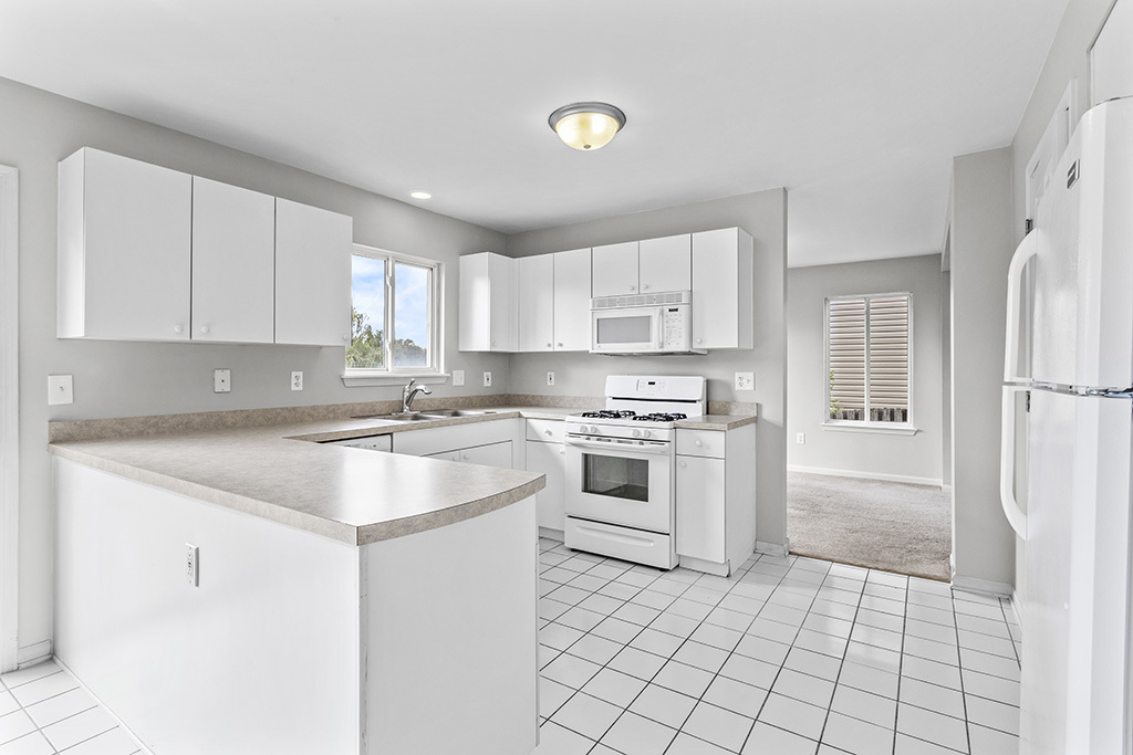 2033 Wedgewood Circle
