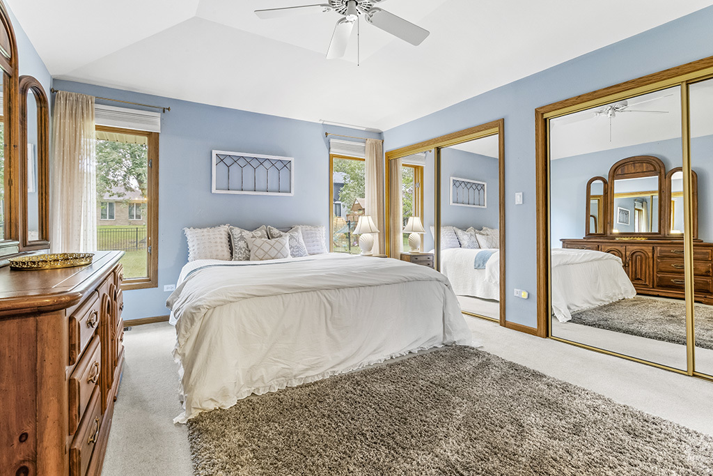 13755 S Golden Oak Drive