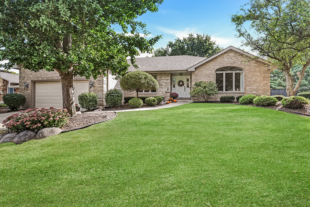 13755 S Golden Oak Drive
