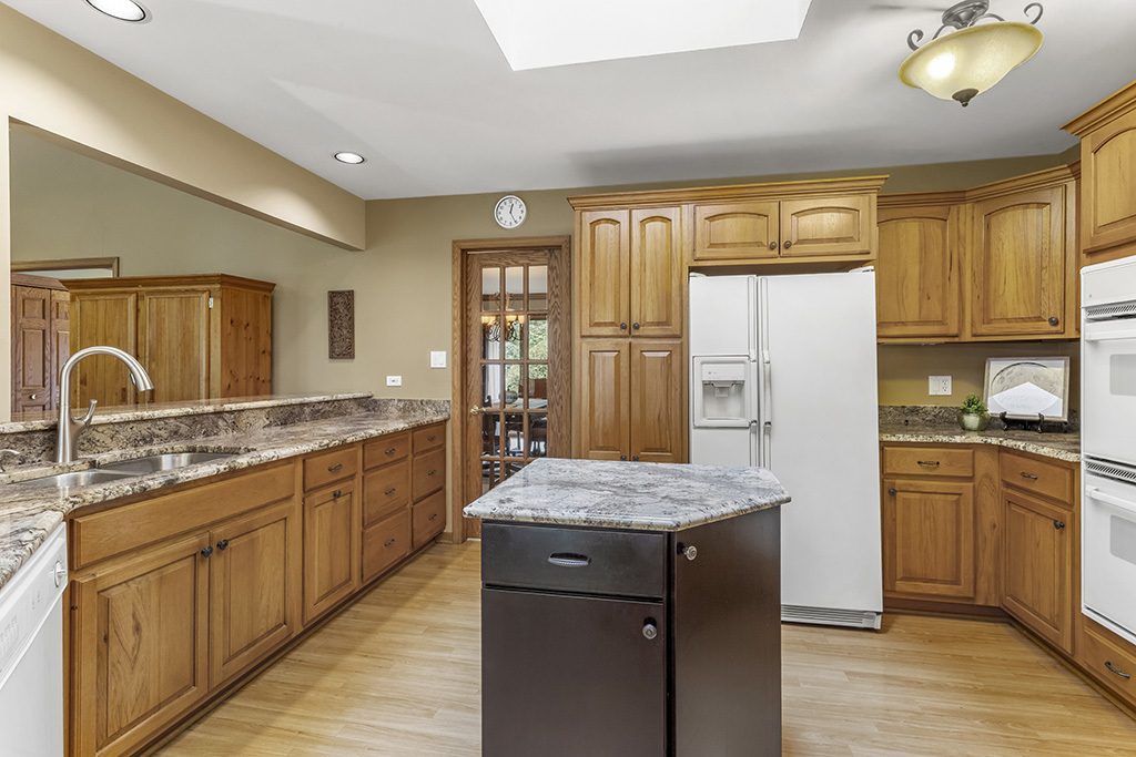 13755 S Golden Oak Drive