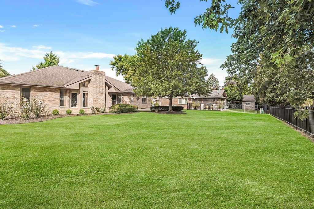 13755 S Golden Oak Drive