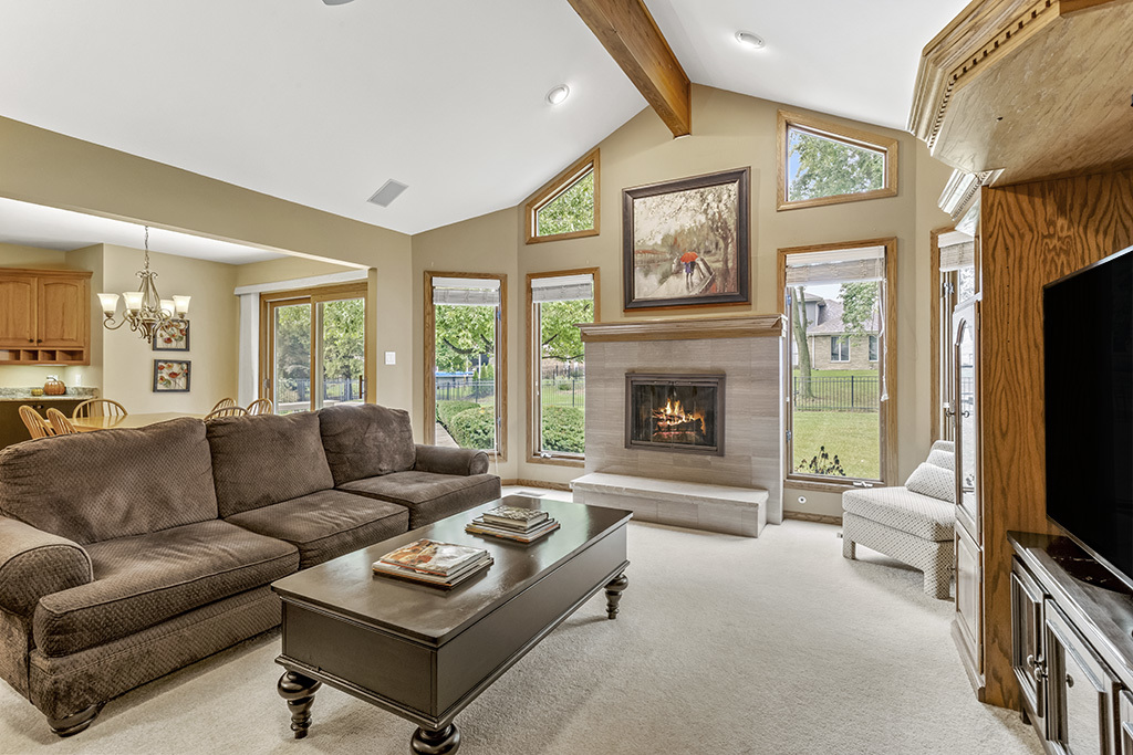 13755 S Golden Oak Drive