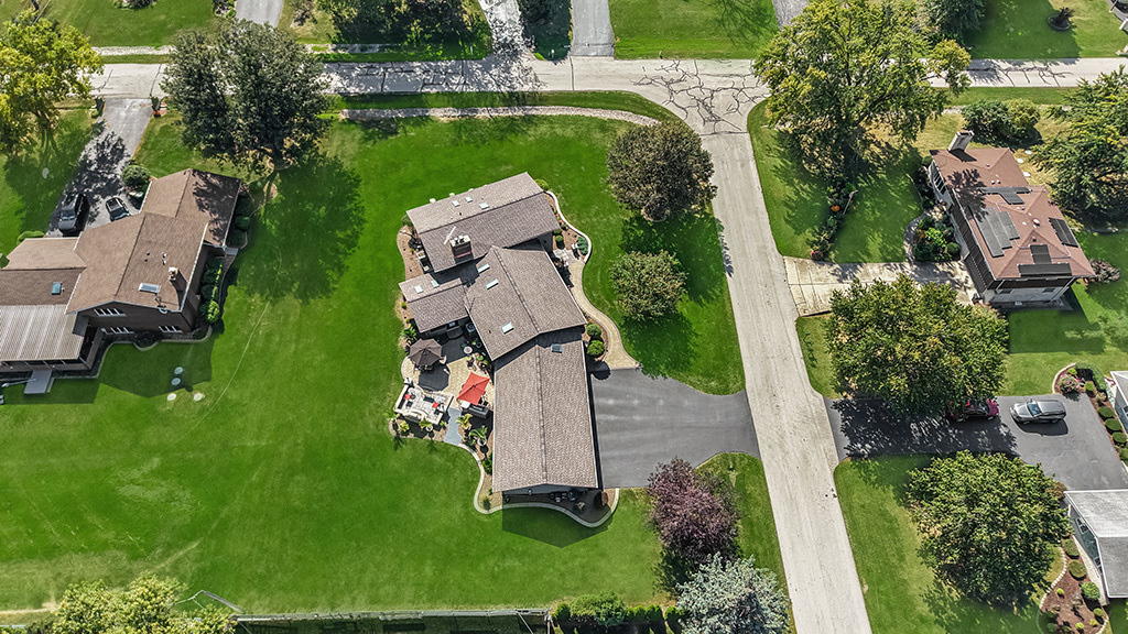 20W270 Pleasantdale Drive