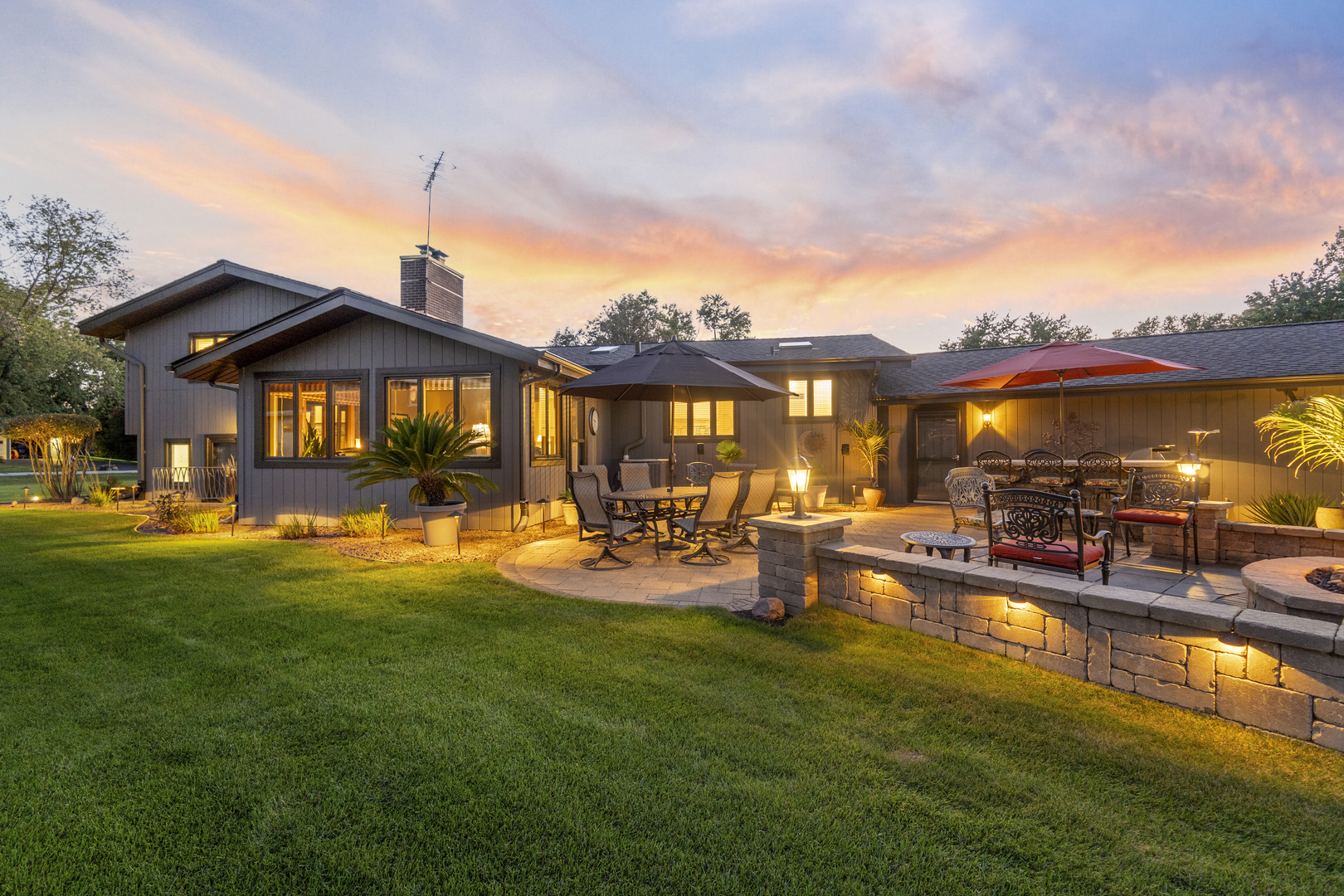 20W270 Pleasantdale Drive