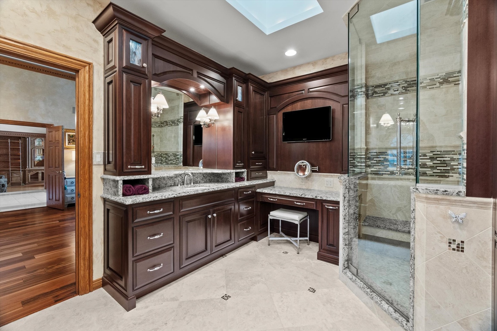 15225 Willow Creek Lane