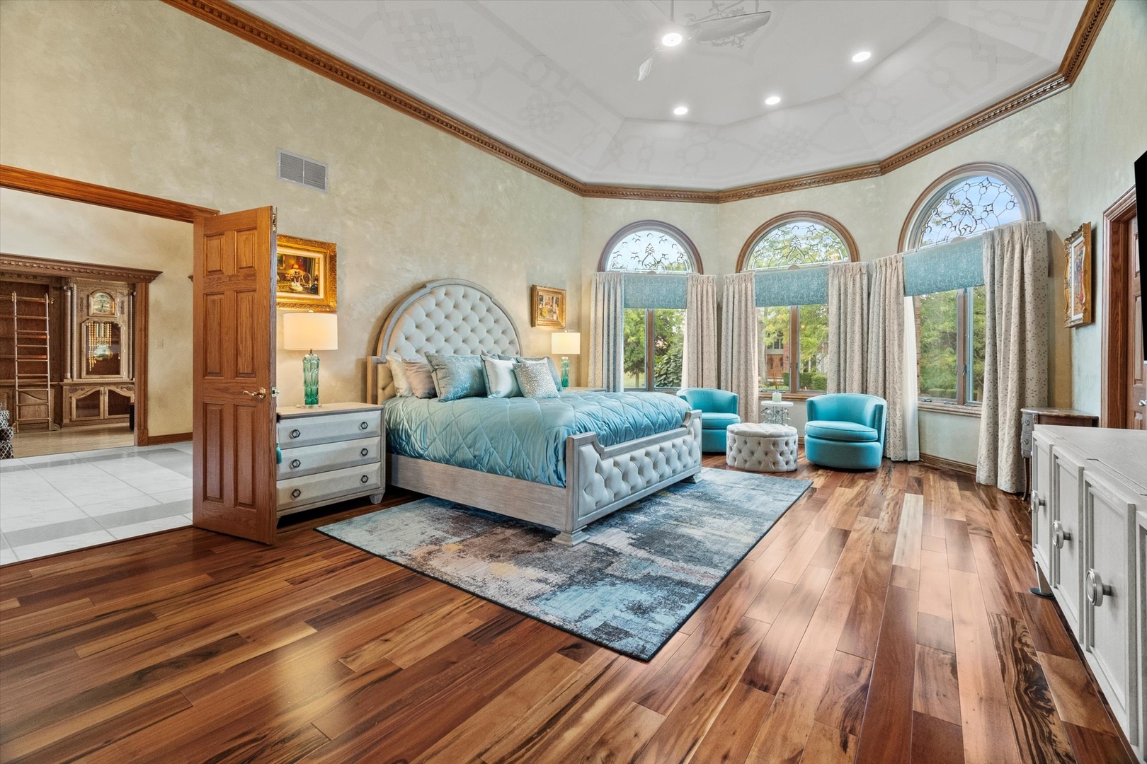 15225 Willow Creek Lane