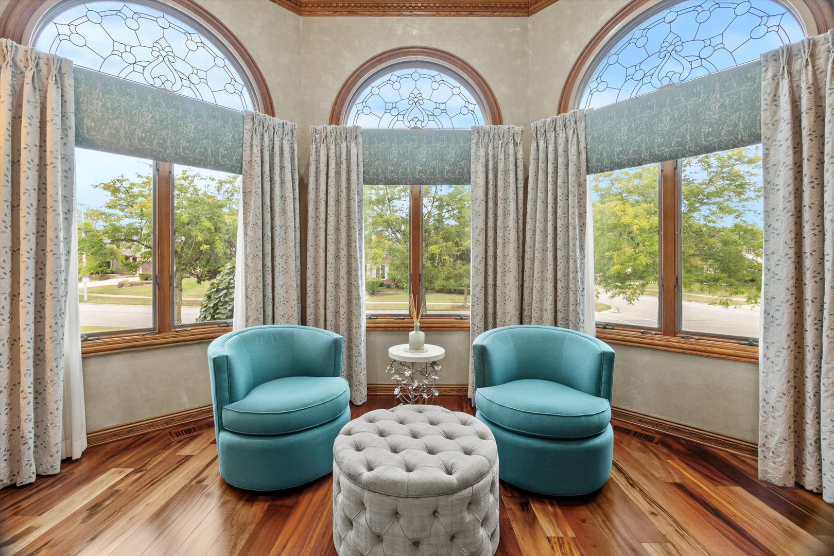 15225 Willow Creek Lane