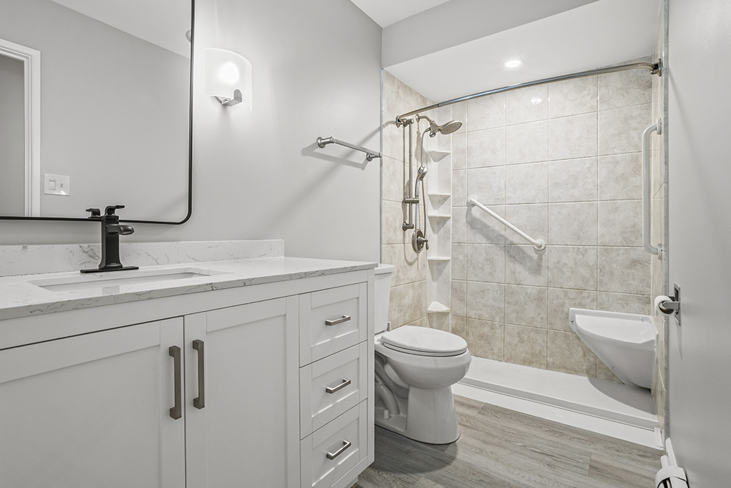 3913 Saratoga Avenue Unit: G-306