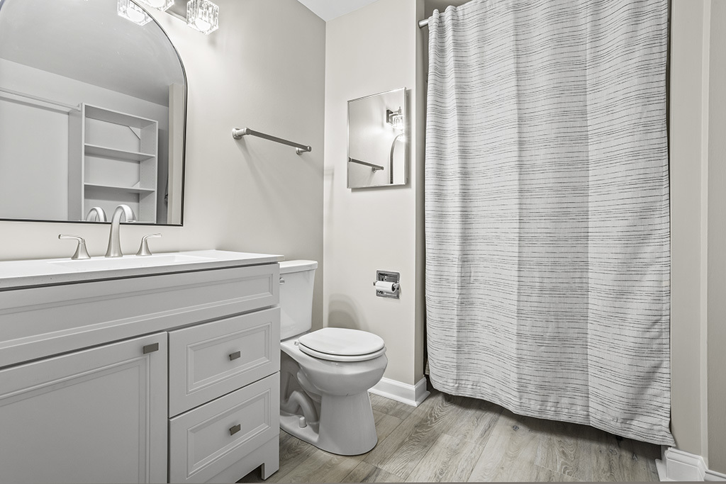 3913 Saratoga Avenue Unit: G-306