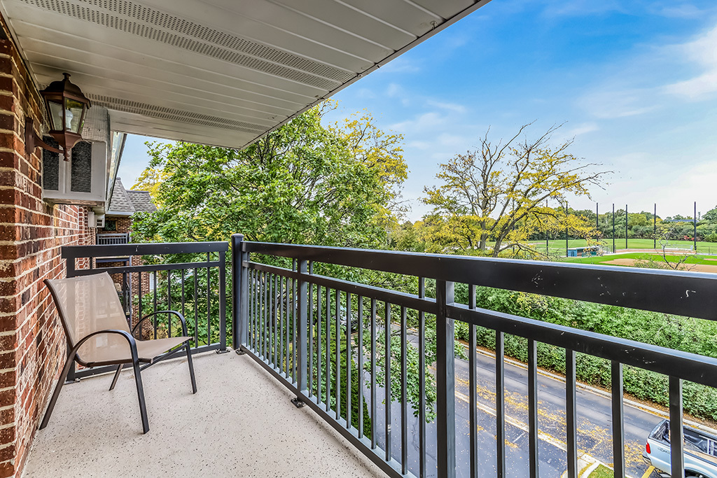 3913 Saratoga Avenue Unit: G-306
