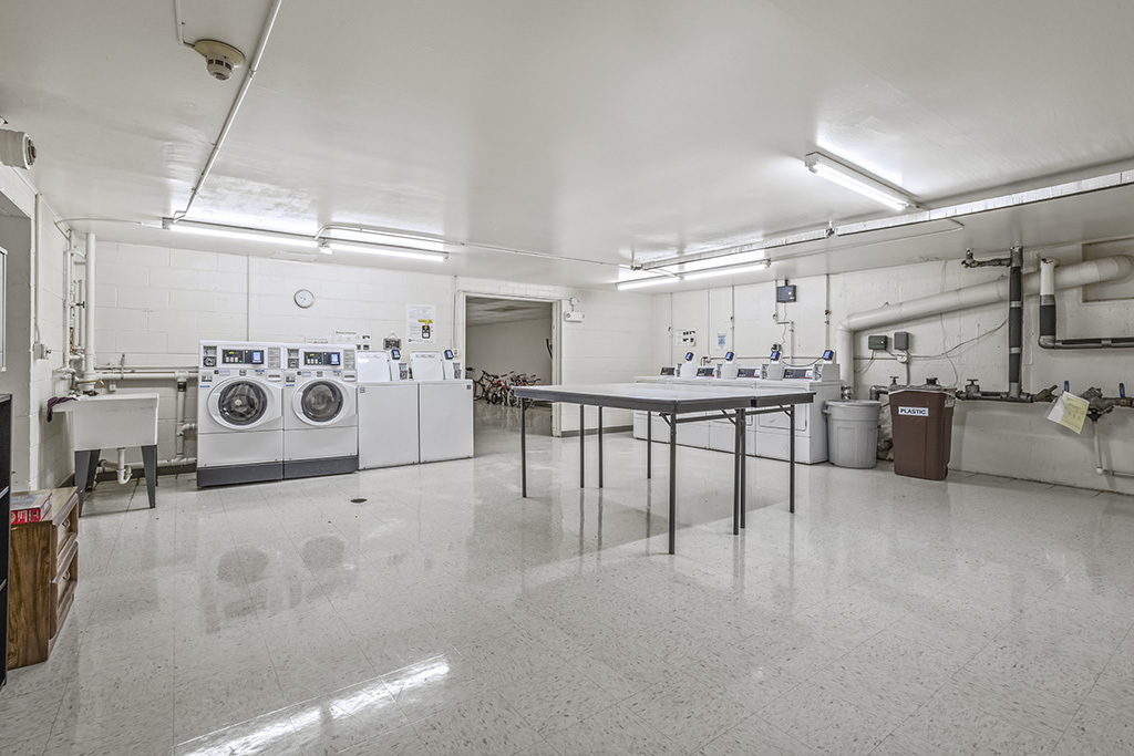 3913 Saratoga Avenue Unit: G-306