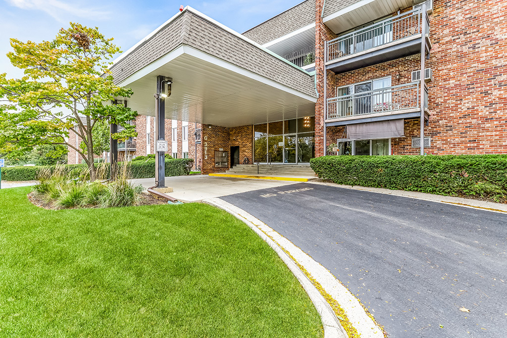 3913 Saratoga Avenue Unit: G-306