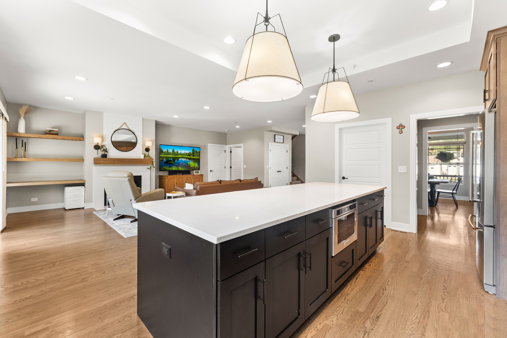 333 W Potomac Avenue