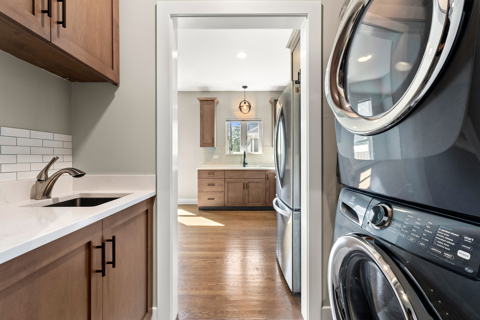 333 W Potomac Avenue