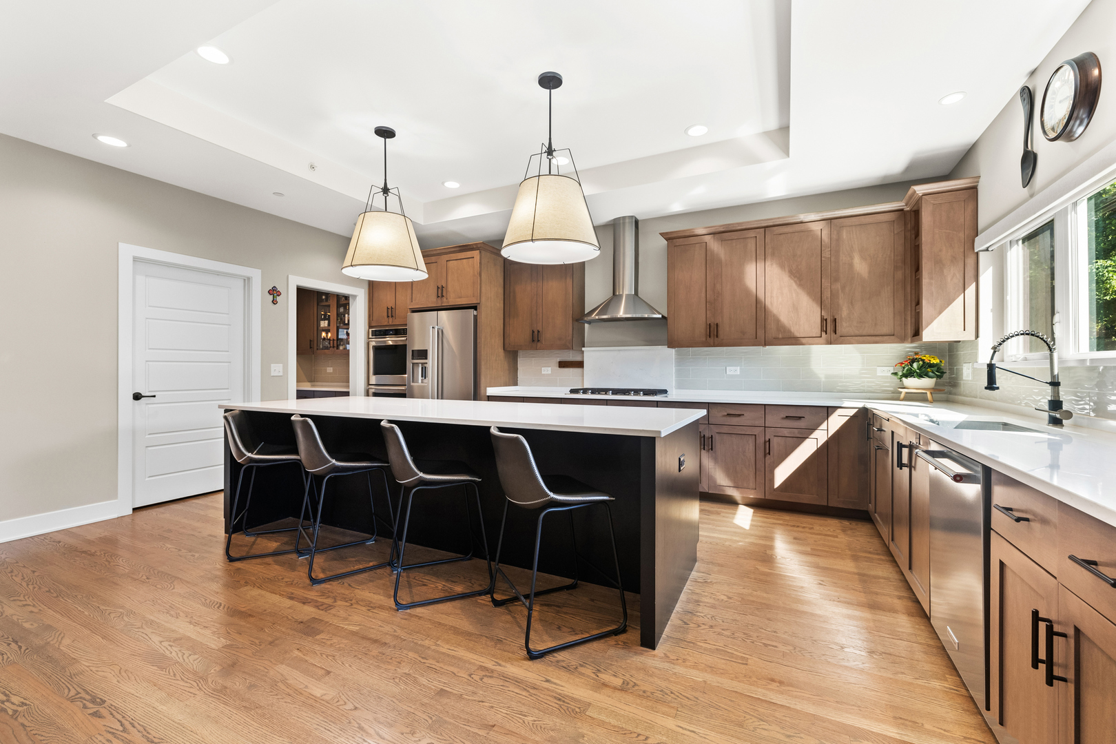 333 W Potomac Avenue