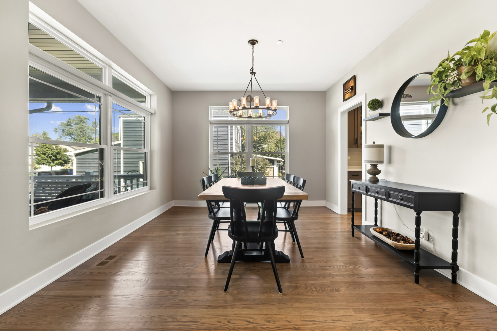 333 W Potomac Avenue