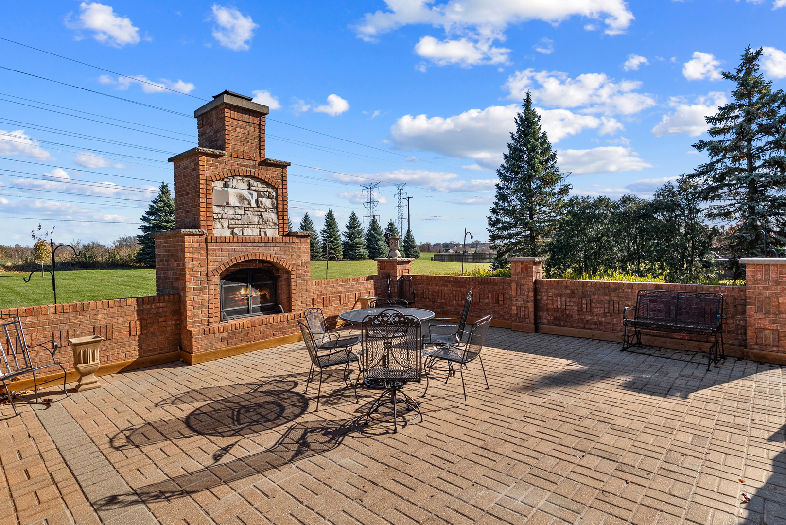 13459 Fox Hill Drive