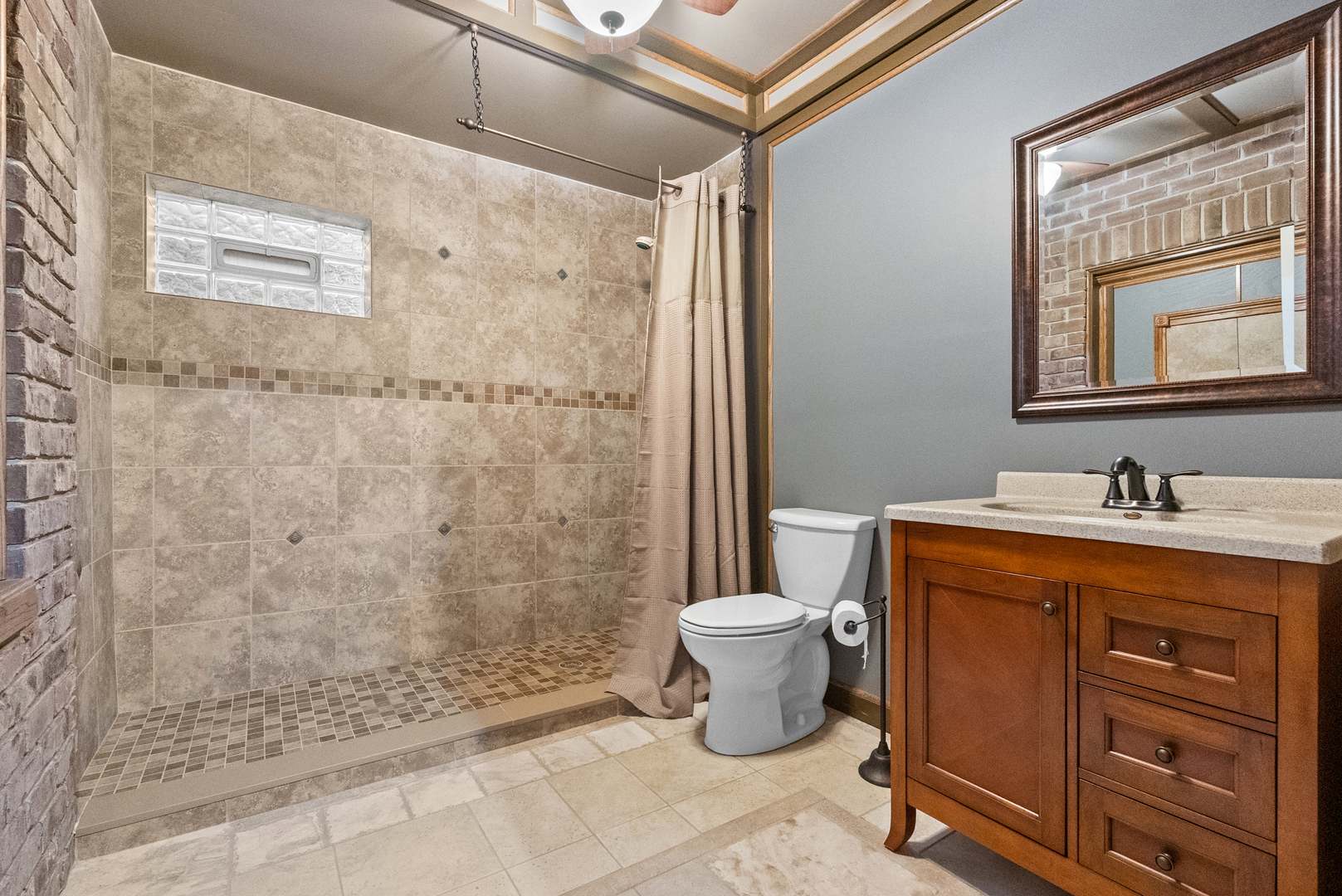 13459 Fox Hill Drive